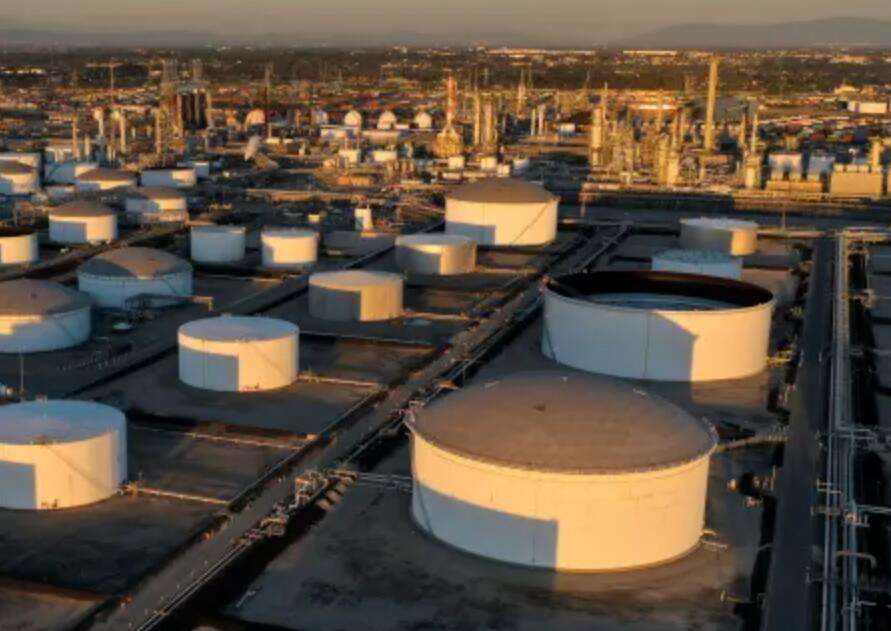 Oil posts weekly gain as crude market expected to tighten